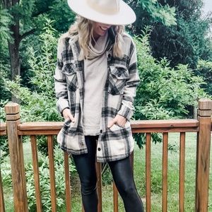 Nordstrom shacket great condition